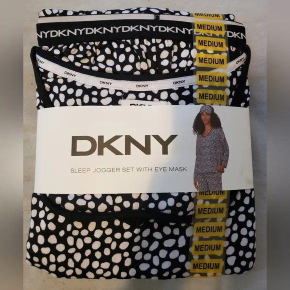 DKNY Jogger Set Pajama With Eye Mask - Picture 3 of 8